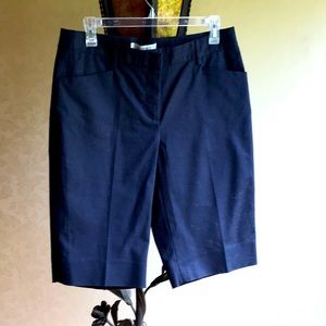 Great Navy Ellen Tracy Shorts